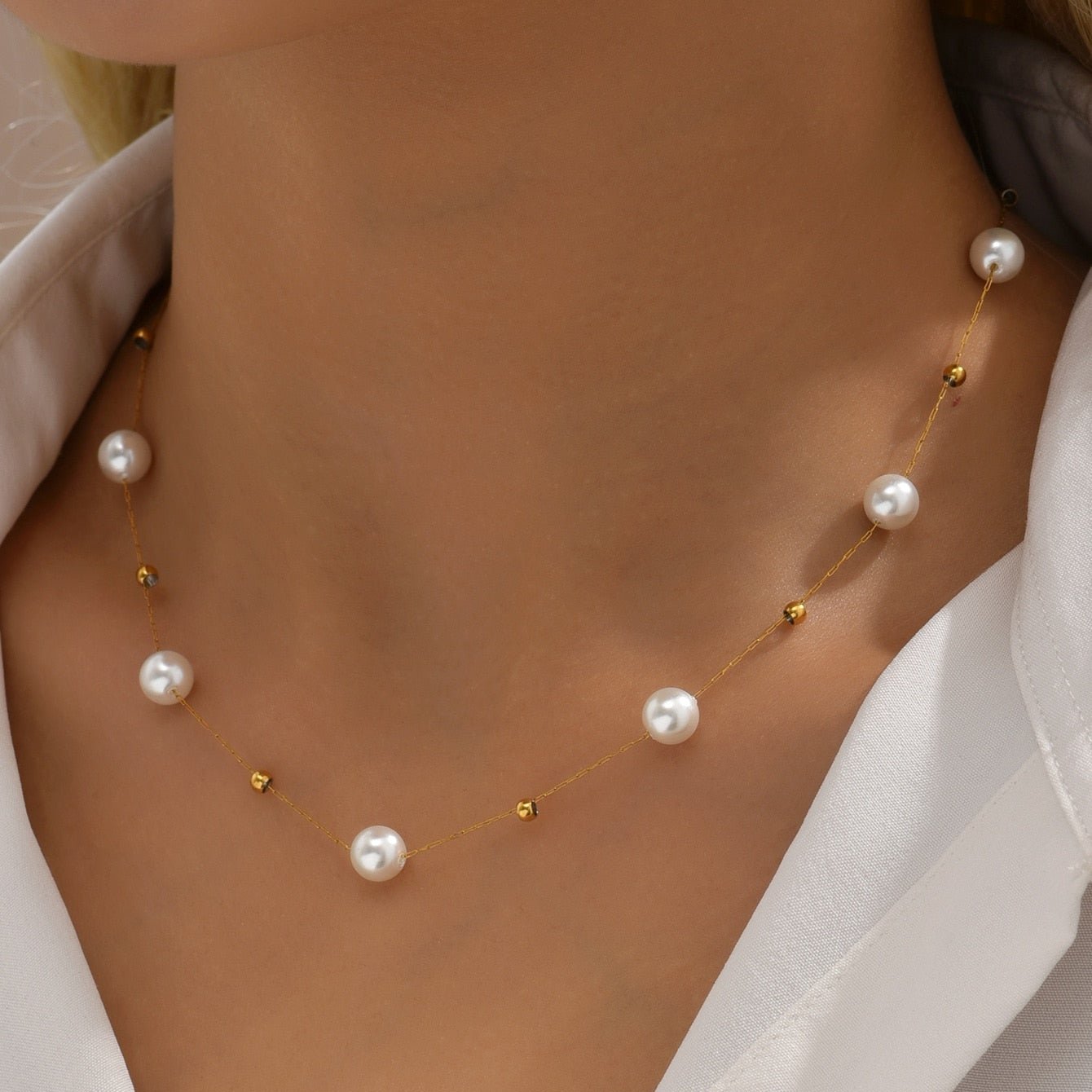 Intercalated Synthetic Pearl Necklace