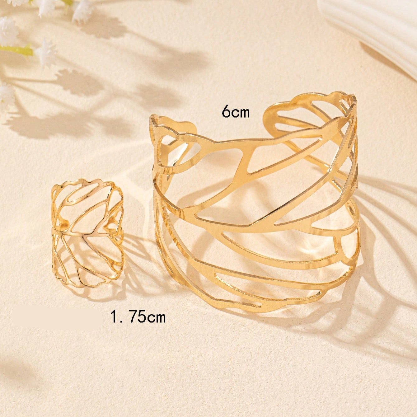 Leaf Jewelry Set – 1 Bracelet and 1 Ring